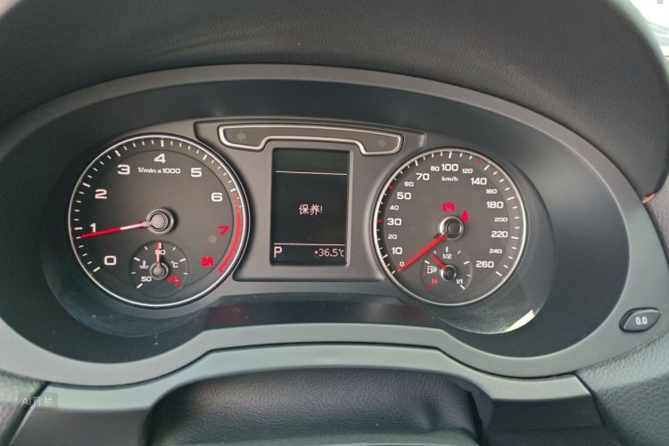 Audi Q3 2015 #13 Audi Q3 2015 car image #13