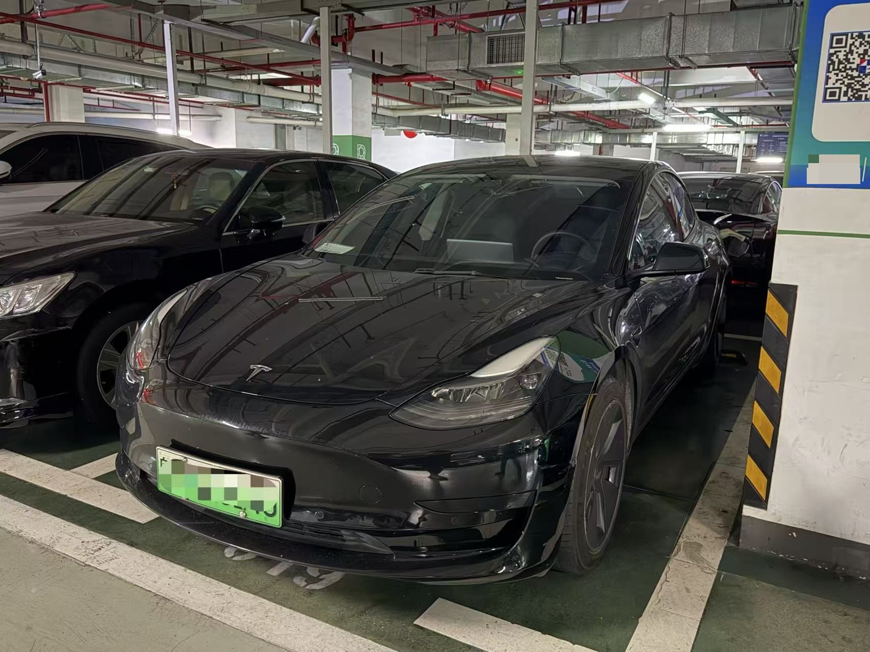 Tesla Model 3 2021 car image 