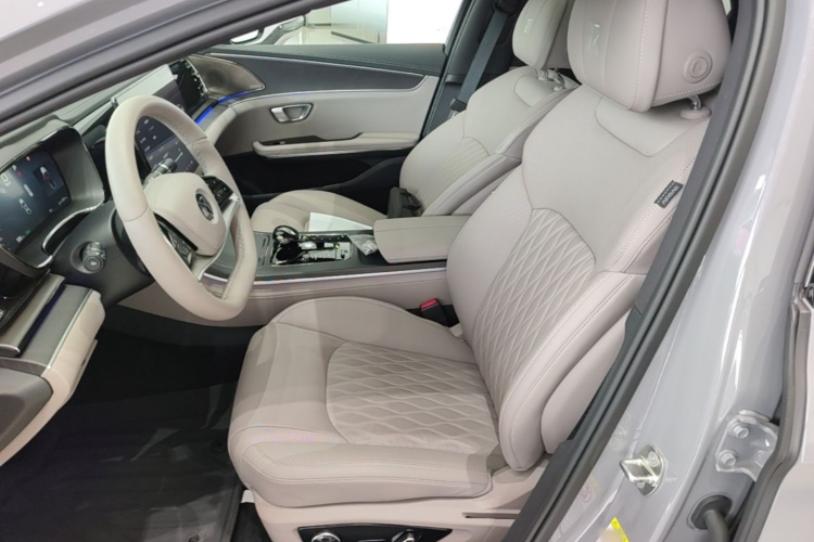 BYD Han 2025 #17 BYD Han 2025 immagine di auto #17