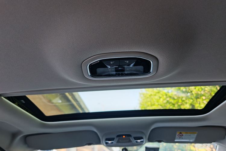 GEELY Emgrand 2020 immagine di auto #17