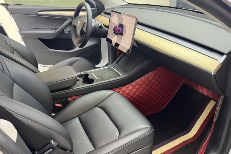Tesla Model Y 2022 #14 Tesla Model Y 2022 car image #14