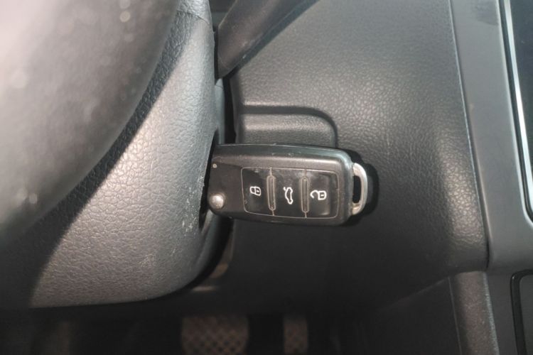 Volkswagen Polo 2017 #9 Volkswagen Polo 2017 car image #9