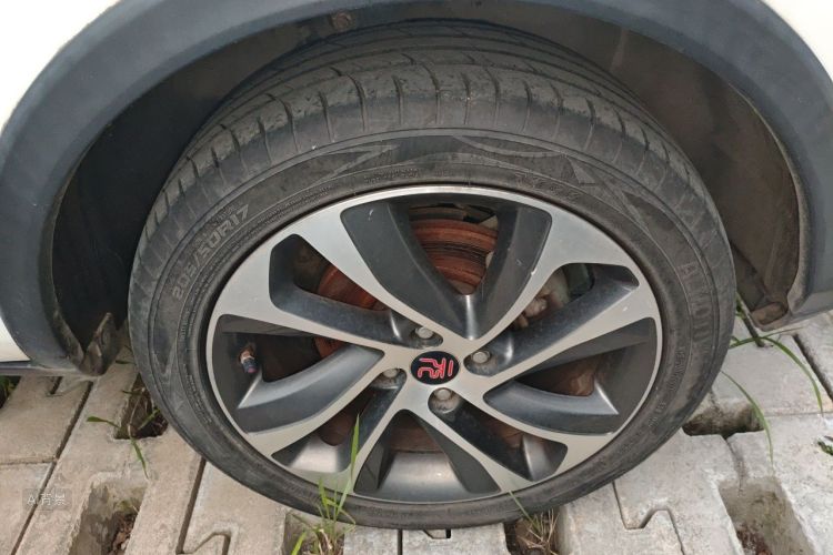 BYD Yuan 2016 #9 BYD Yuan 2016 car image #9