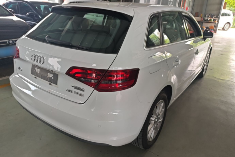 Audi A3 2015 car image #7