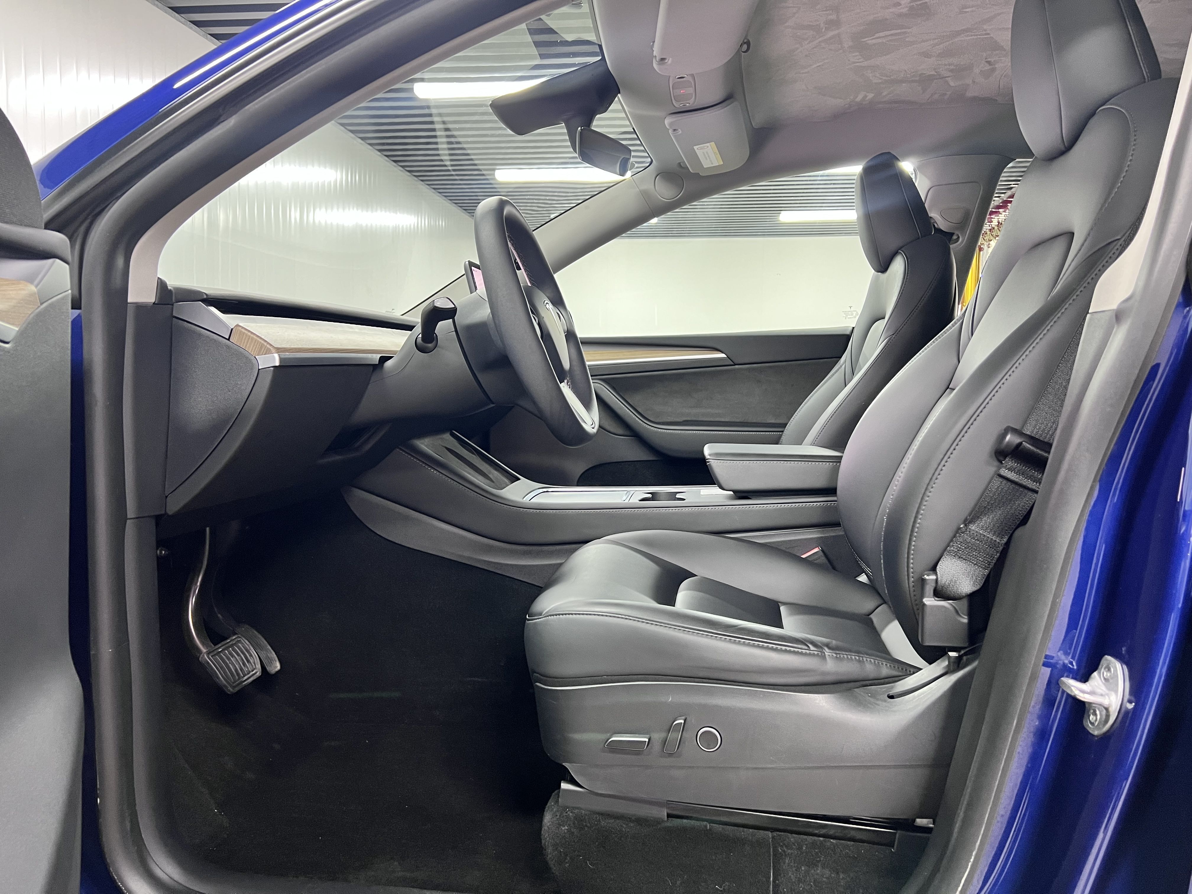 Tesla Model Y 2022 #9 Tesla Model Y 2022 car image #9