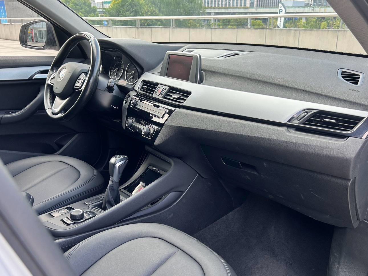 BMW X1 2018 #9 BMW X1 2018 car image #9