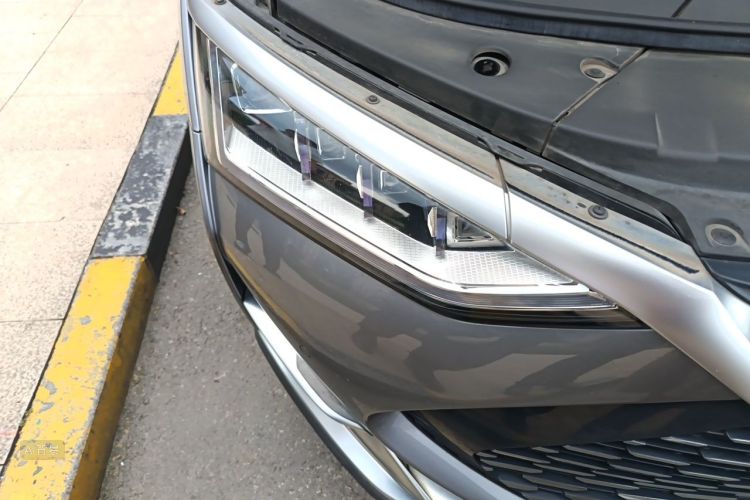 BYD Han 2021 car image #8