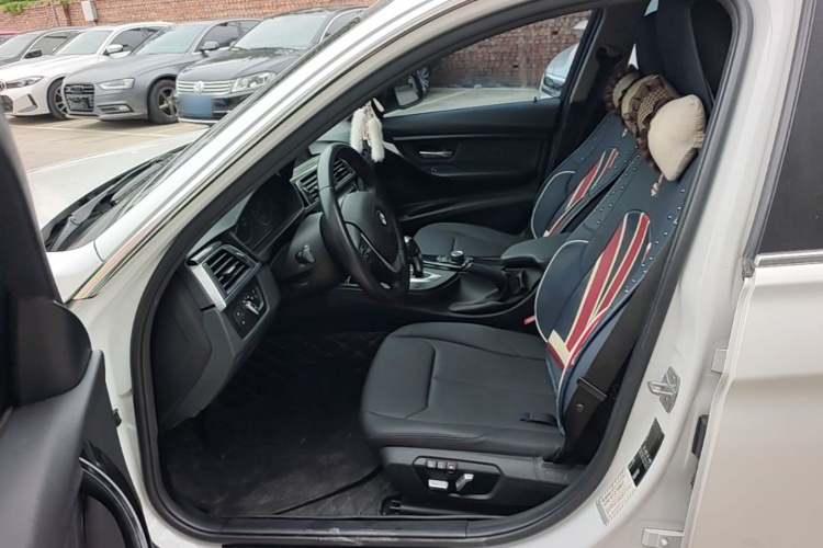 BMW 3 Series 2017 #19 BMW 3 Series 2017 car image #19