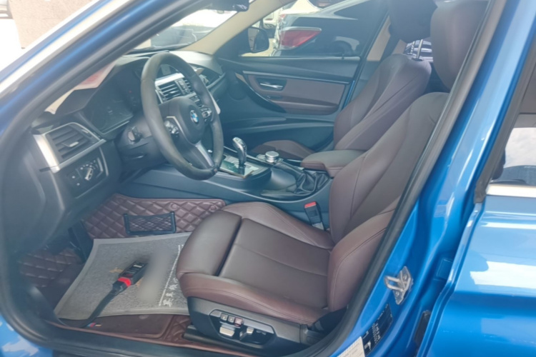 BMW 3 Series 2019 #15 BMW 3 Series 2019 car image #15
