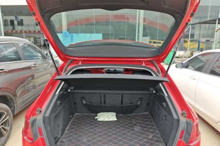Audi A3 2015 car image #19