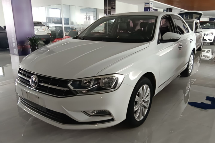 Volkswagen Bora 2017 car image #2