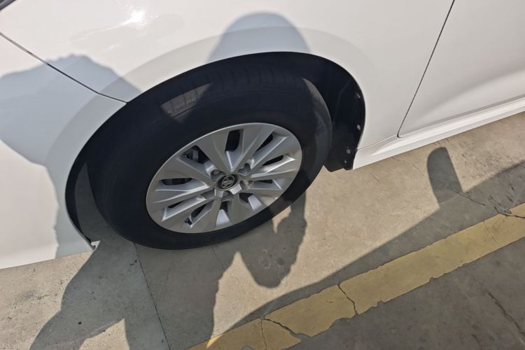 Toyota Corolla 2023 car image #9
