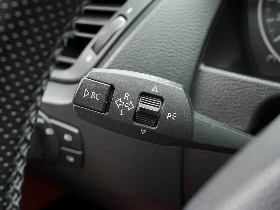 BMW X1 (Imported) 2011 imagen de coche #33