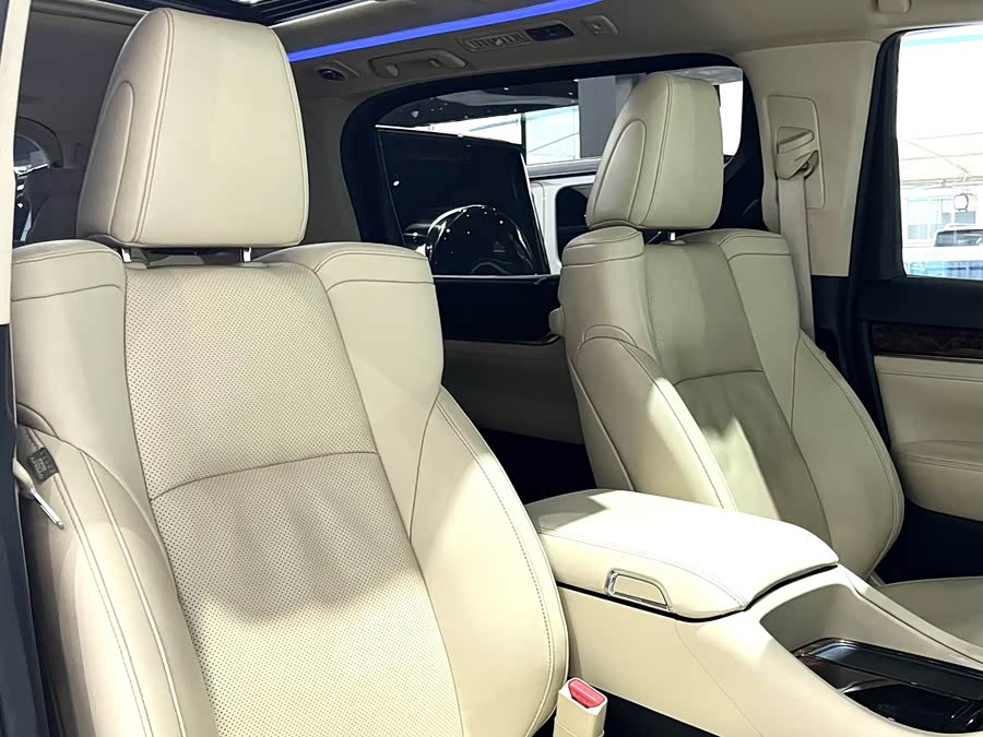 Toyota Alphard 2021 car image #33