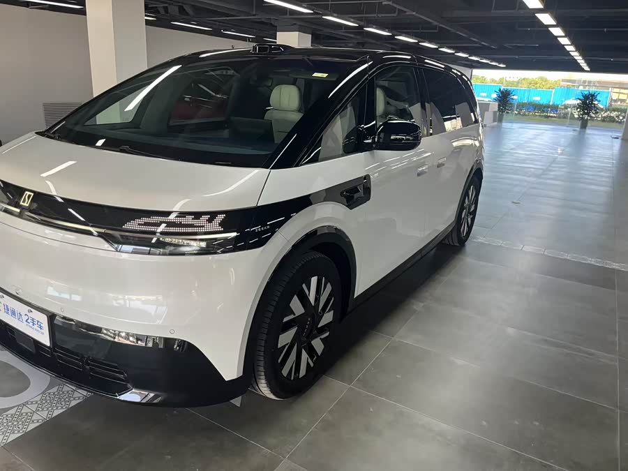 Zeekr MIX 2024 صورة سيارة #33