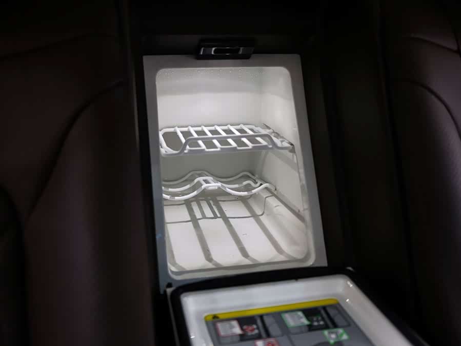 Volkswagen Phideon 2023 immagine di auto #33