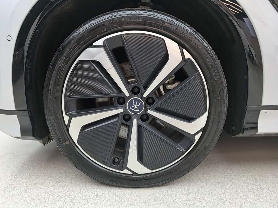 BYD SongL EV 2023 car image #33