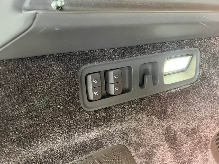 2024 car image #33