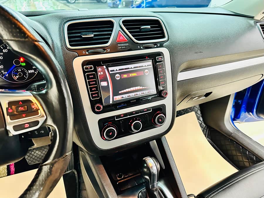 Volkswagen Scirocco 2011 #33 Volkswagen Scirocco 2011 изображение автомобиля #33