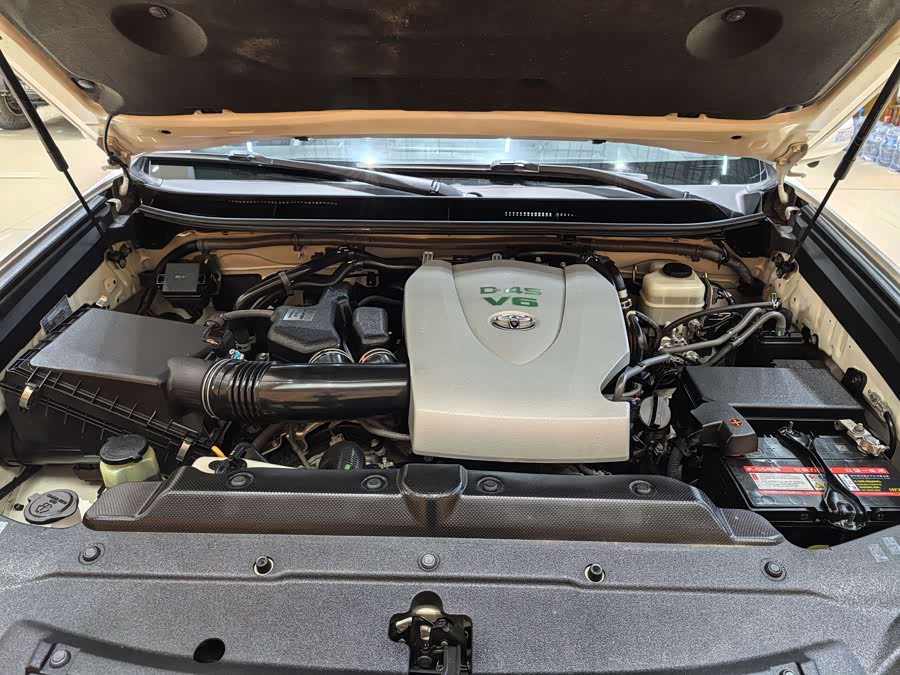 Toyota Land Cruiser Prado 2017 #33 Toyota Land Cruiser Prado 2017 car image #33