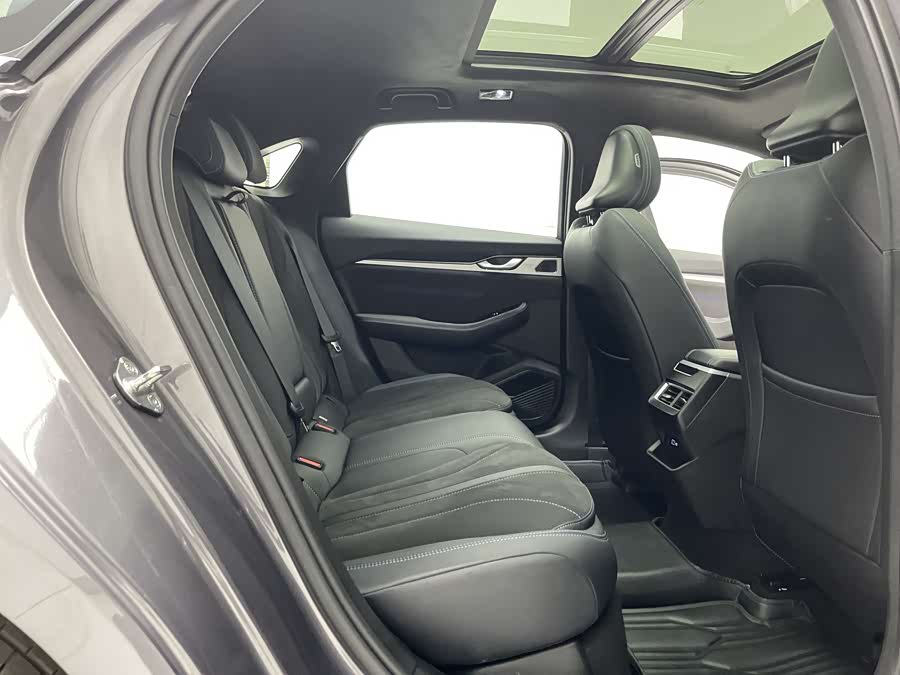 GEELY Monjaro MHEV 2024 car image #33