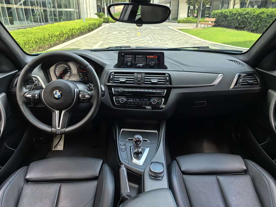 BMW M2 2018 car image #33