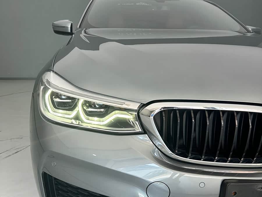 BMW 6 Series 2020 car image #33