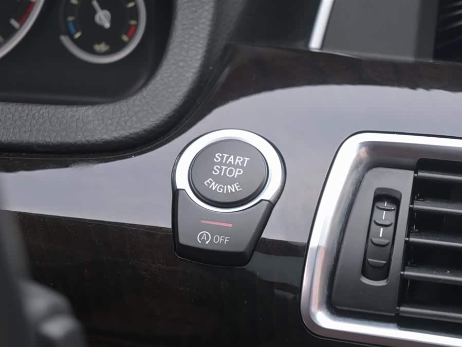 BMW 5 Series GT 2016 #33 BMW 5 Series GT 2016 صورة سيارة #33