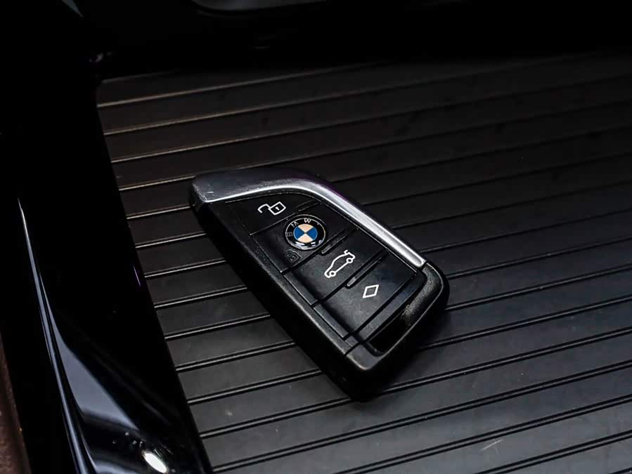 BMW X4 2020 immagine di auto #33