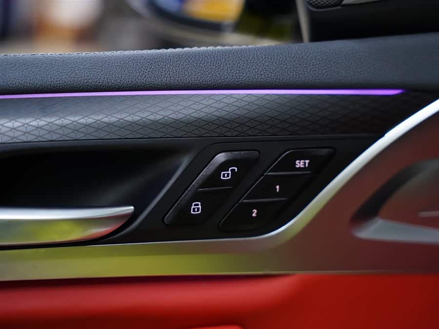 BMW X4 M 2022 immagine di auto #33