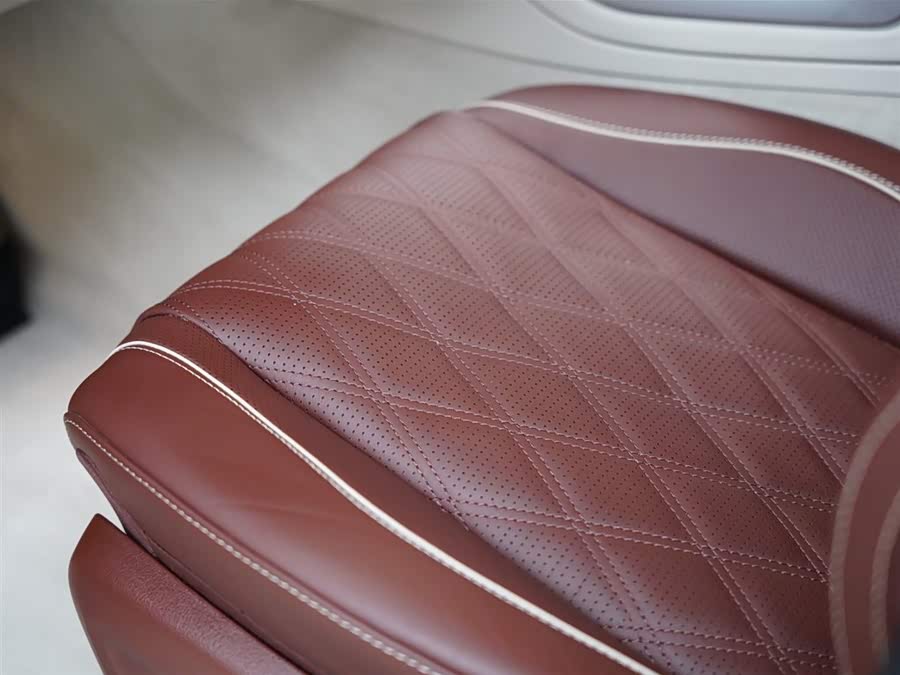 Mercedes-Benz Maybach GLS 2024 #33 Mercedes-Benz Maybach GLS 2024 car image #33