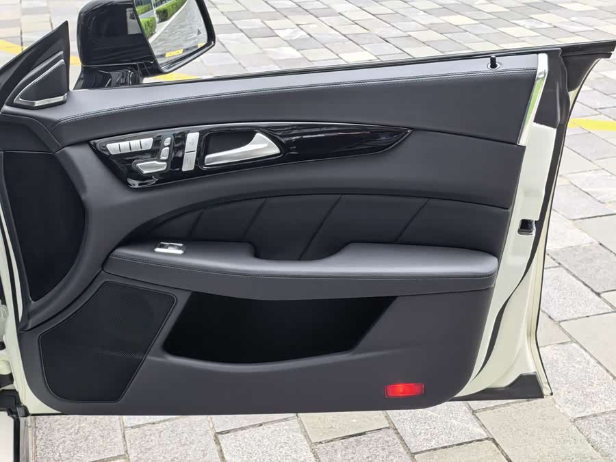 Mercedes-Benz CLS AMG 2017 car image #33