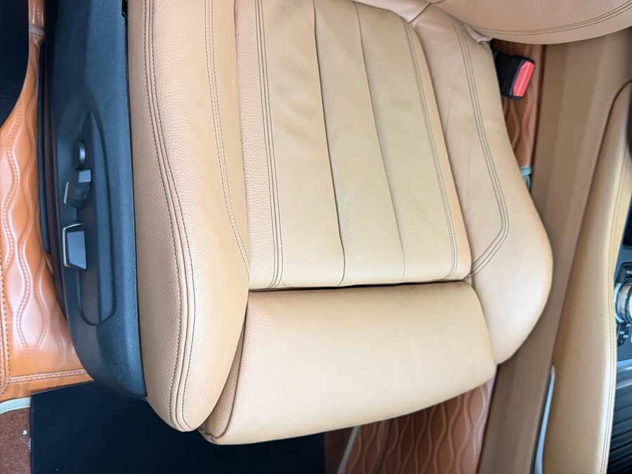 BMW X6 2016 car image #33