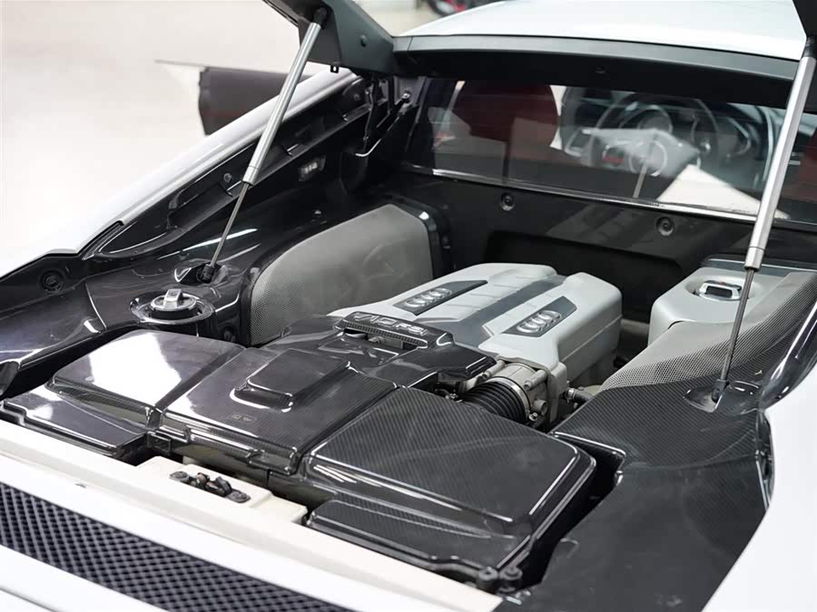 Audi R8 2016 car image #33