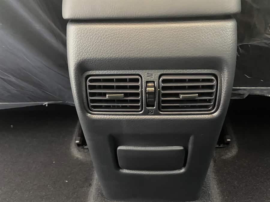 Nissan Sylphy car image #33