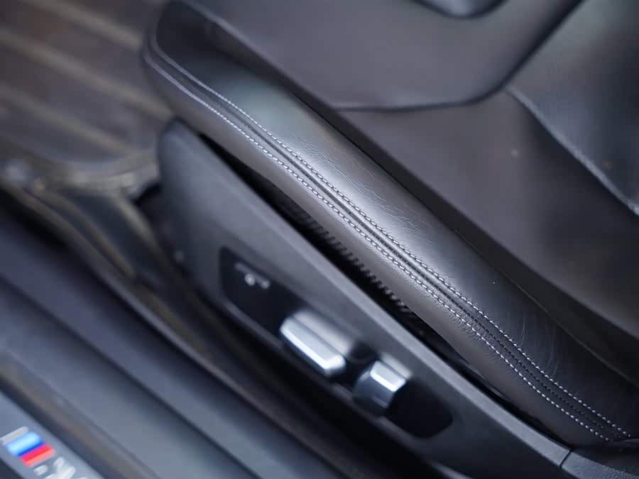 BMW M4 2024 immagine di auto #33