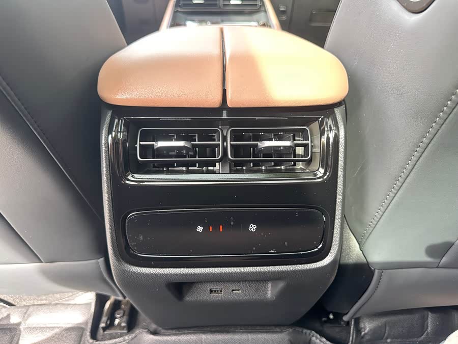 Chery Tiggo8L 2024 car image #33