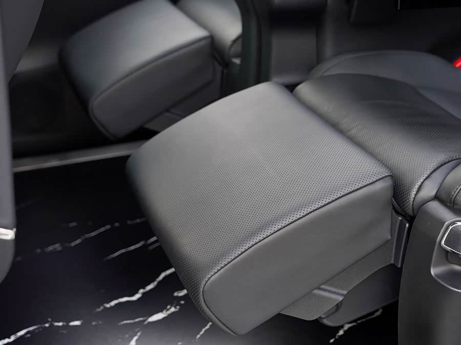 Toyota Alphard 2019 immagine di auto #33