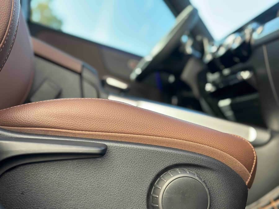 Mercedes-Benz GLB Class 2022 #33 Mercedes-Benz GLB Class 2022 car image #33