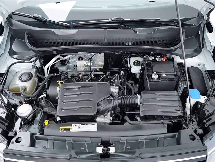 Volkswagen T-Cross 2023 car image #33