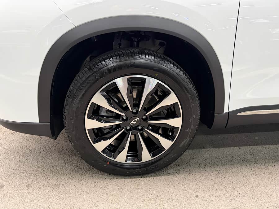 Chery Tiggo 8 Plus 2025 #33 Chery Tiggo 8 Plus 2025 car image #33