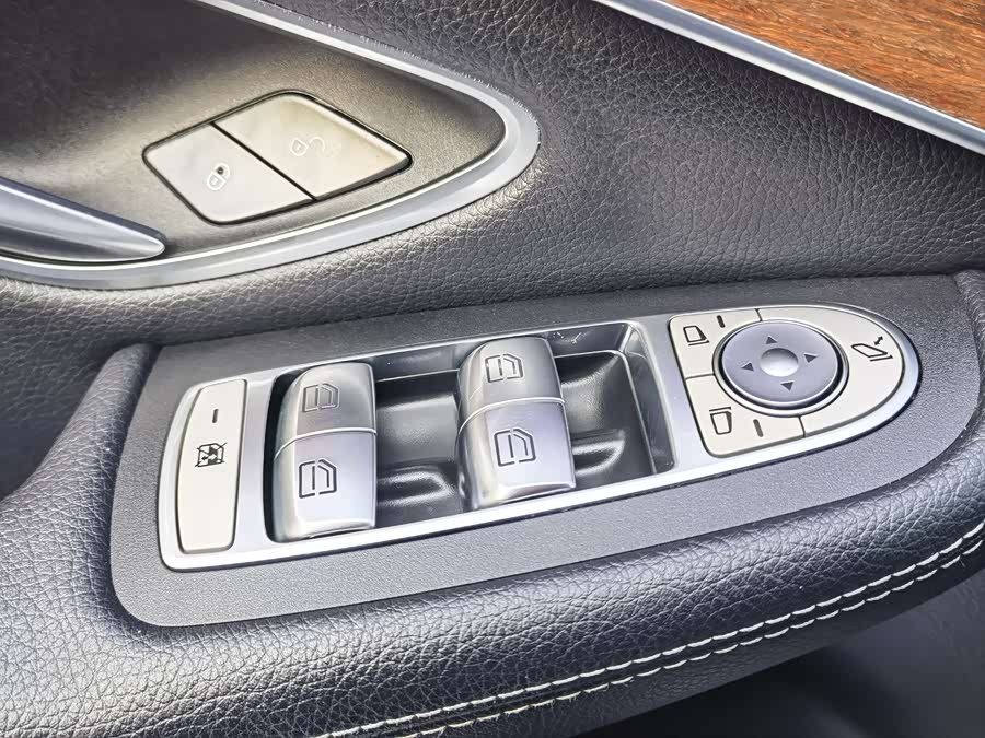 Mercedes-Benz GLC Class 2020 #33 Mercedes-Benz GLC Class 2020 immagine di auto #33