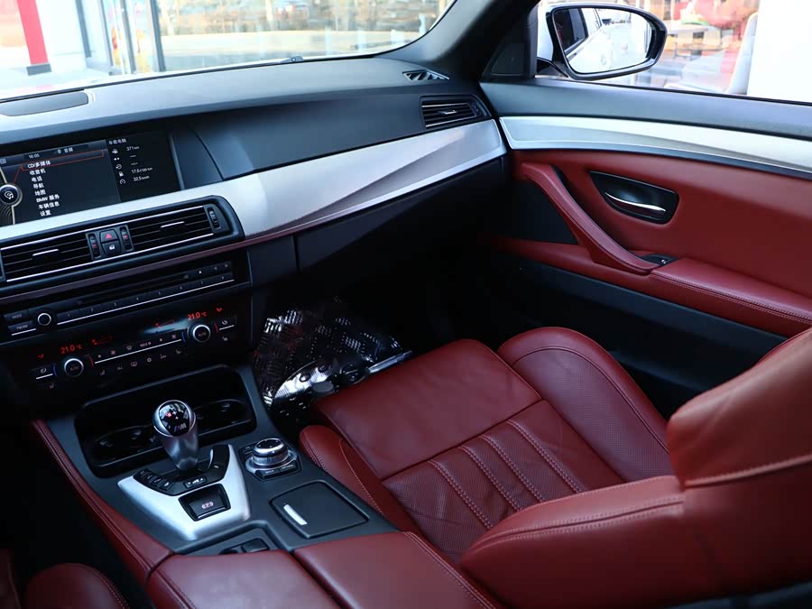 BMW M5 2013 #33 BMW M5 2013 car image #33