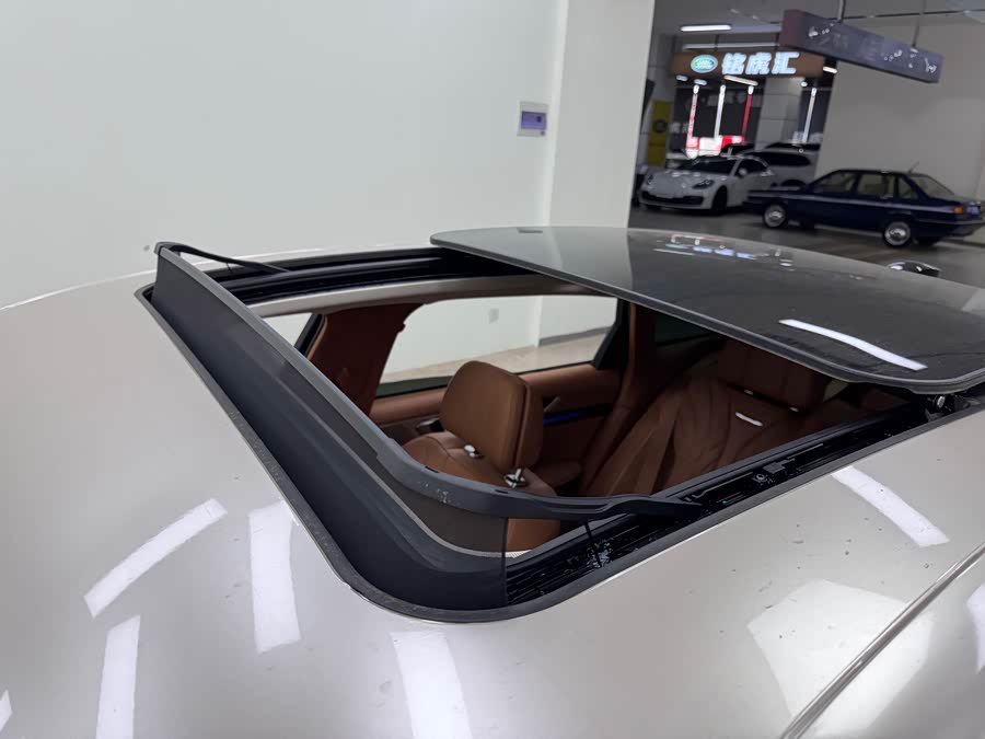 HongQi H9 2024 car image #33