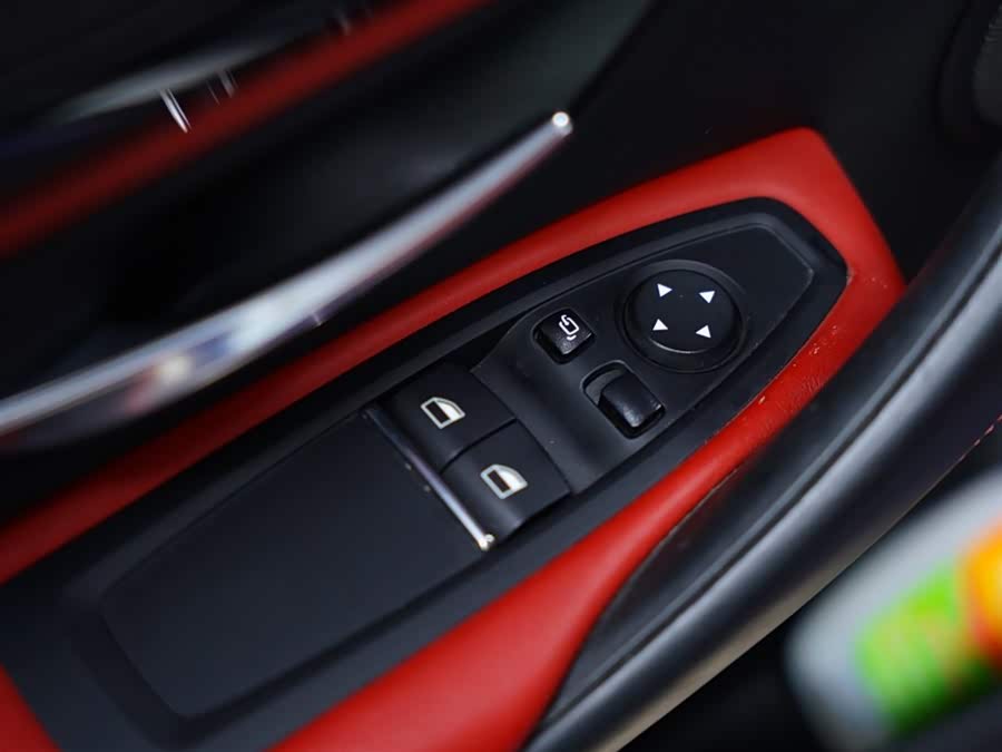 BMW M4 2019 car image #33