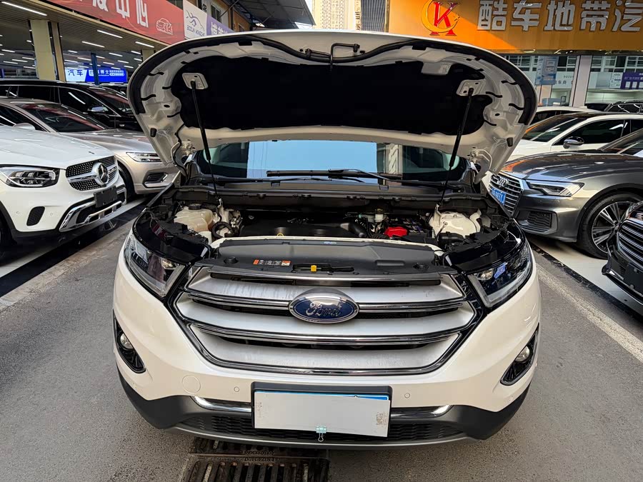 Ford Edge 2018 immagine di auto #33