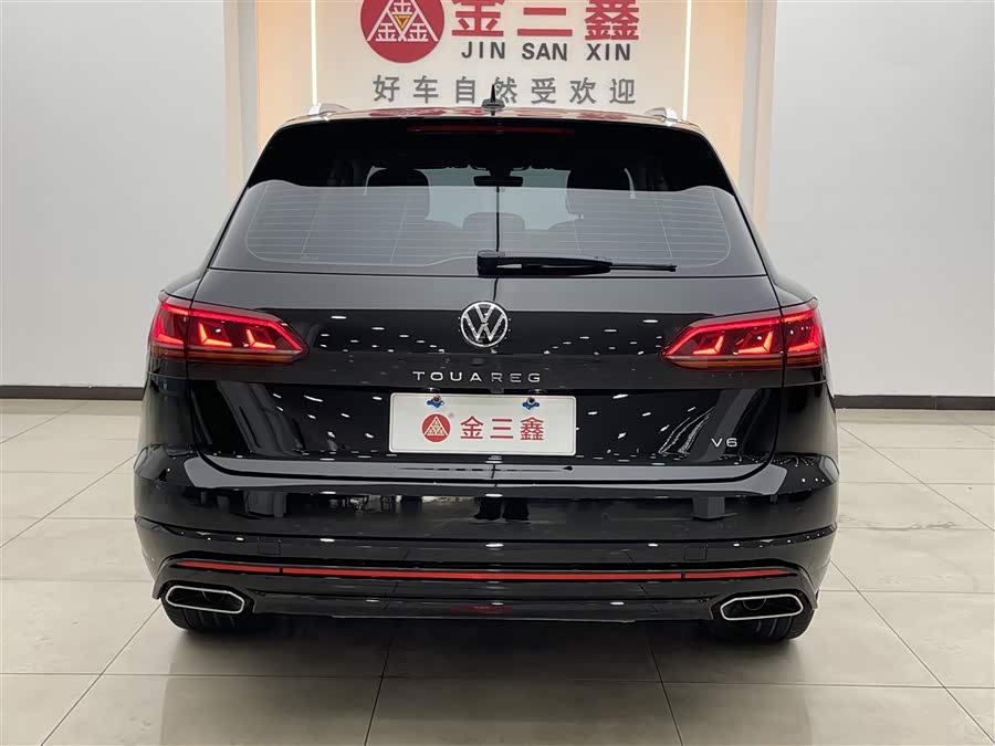 Volkswagen Touareg 2024 car image #33