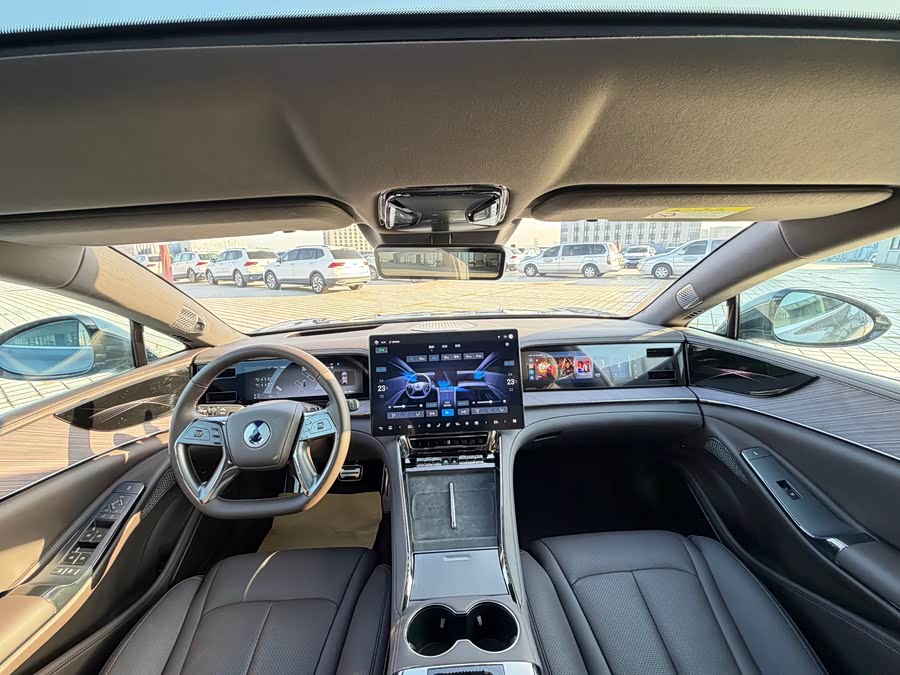 Denza Z9 2024 immagine di auto #33