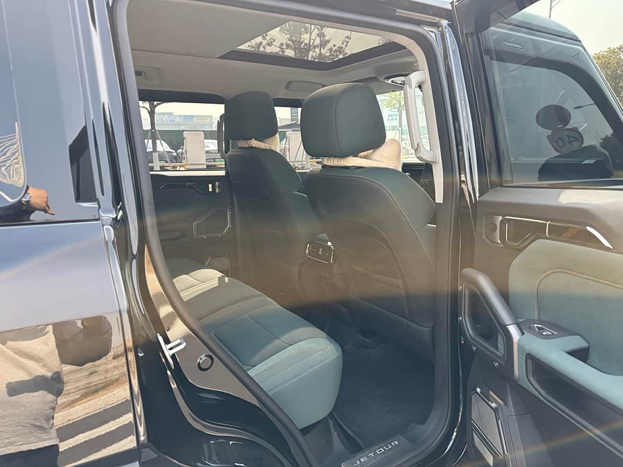Jetour Traveller 2023 car image #33