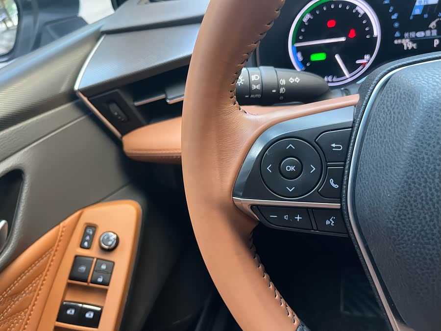 Toyota Avalon 2022 car image #33